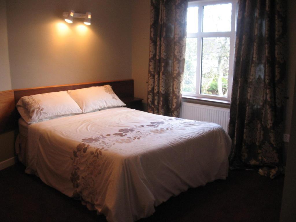 Woodlawn House Hotel Киларни Стая снимка