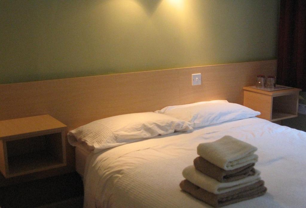 Woodlawn House Hotel Киларни Стая снимка