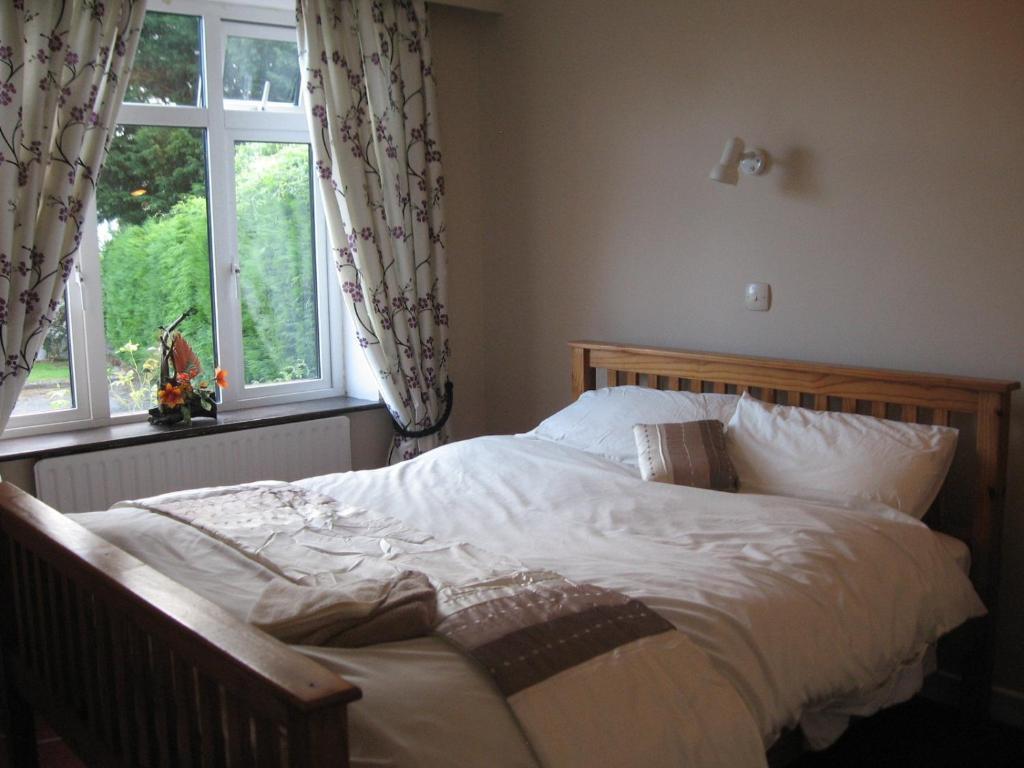 Woodlawn House Hotel Киларни Стая снимка