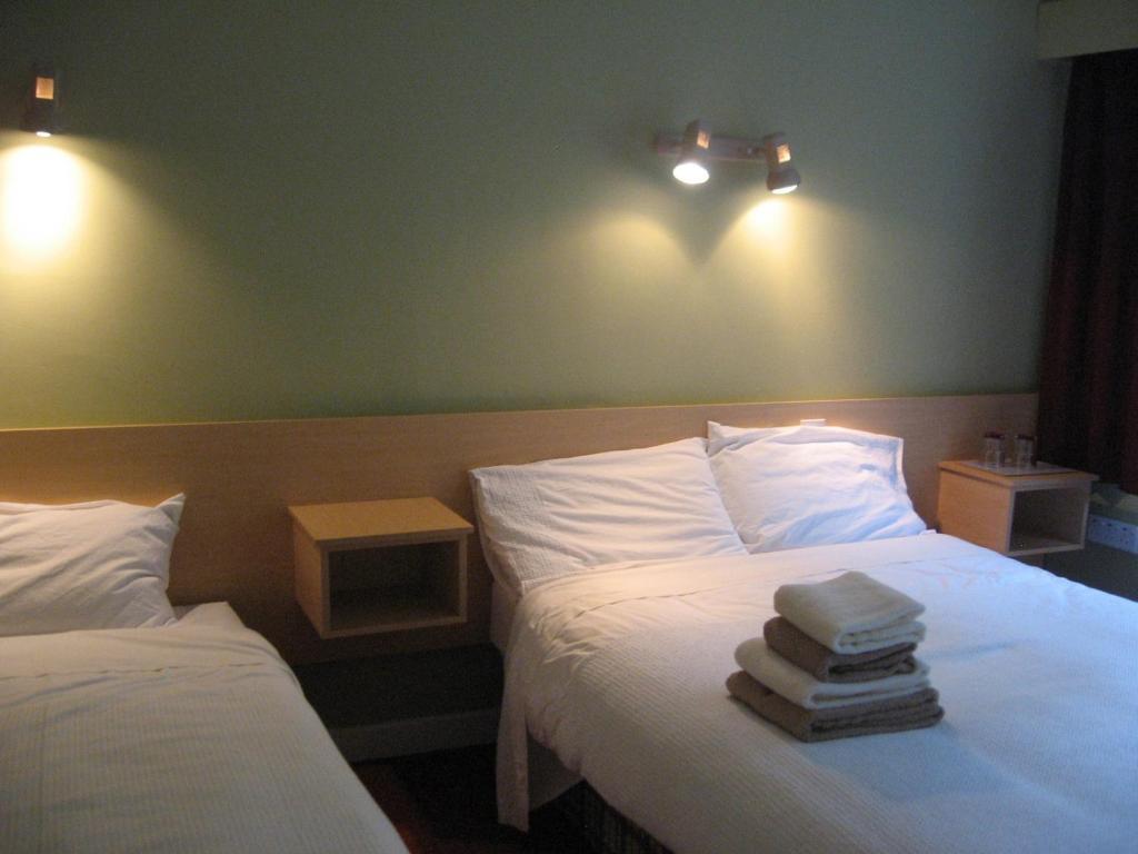 Woodlawn House Hotel Киларни Екстериор снимка