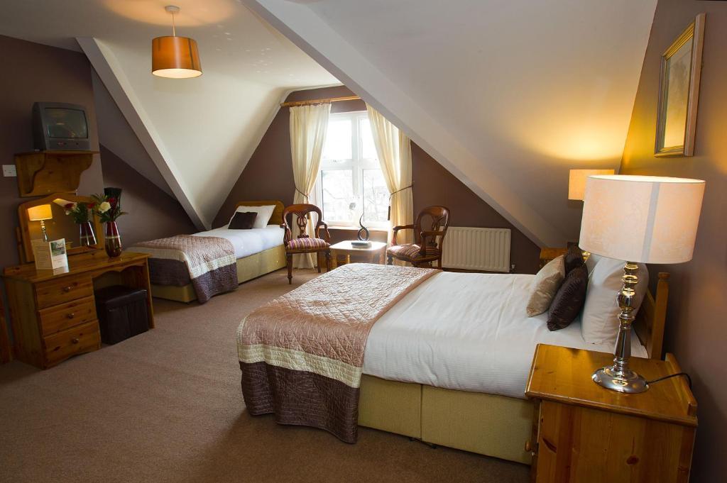Woodlawn House Hotel Киларни Екстериор снимка