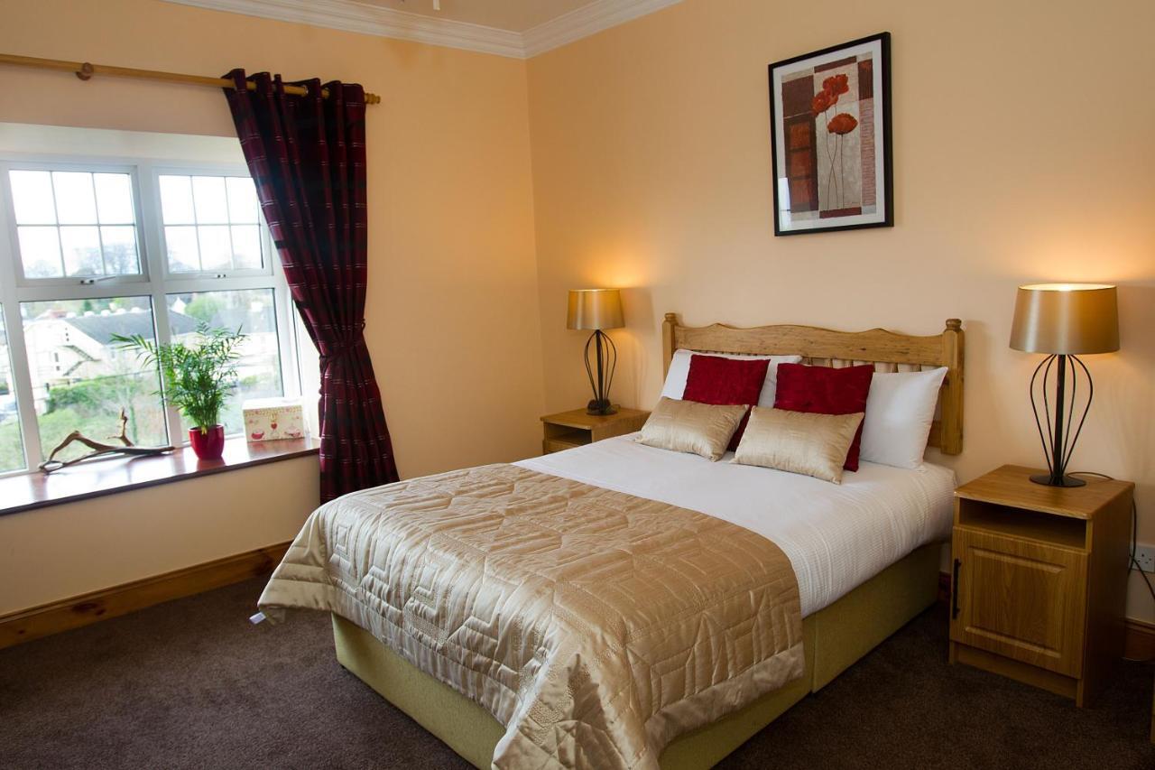 Woodlawn House Hotel Киларни Стая снимка